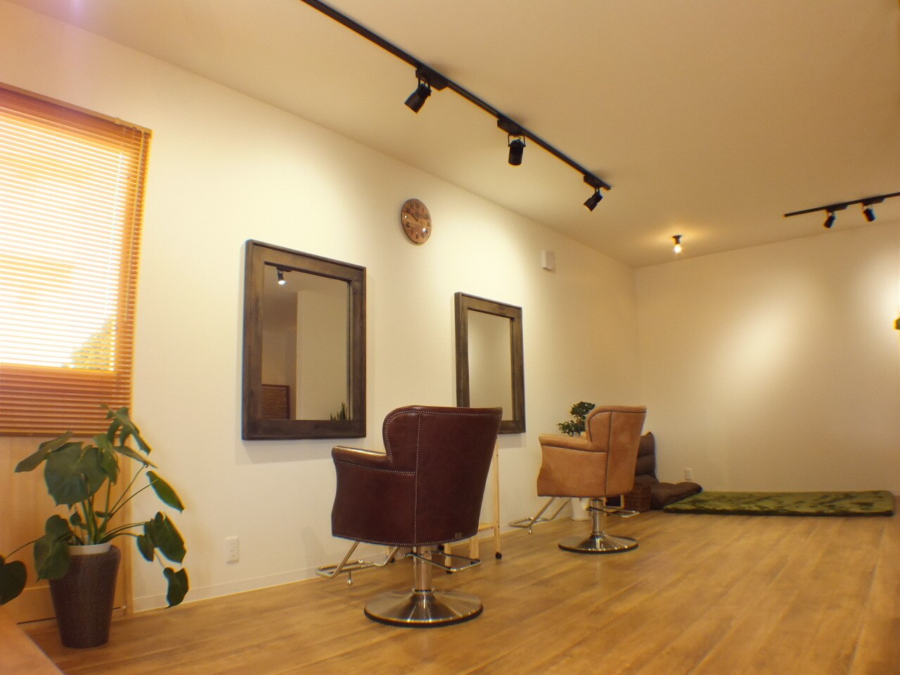 マルサンカクシカクプラスヘアー(〇△□＋Hair.)｜ホットペッパー