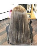 **グレーラベンダーハイライト**