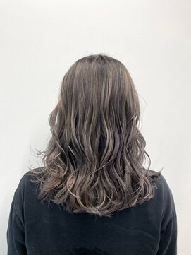 シエスタ バイ アンブルリュクス(siesta by amble luxe) シルバーアッシュ2