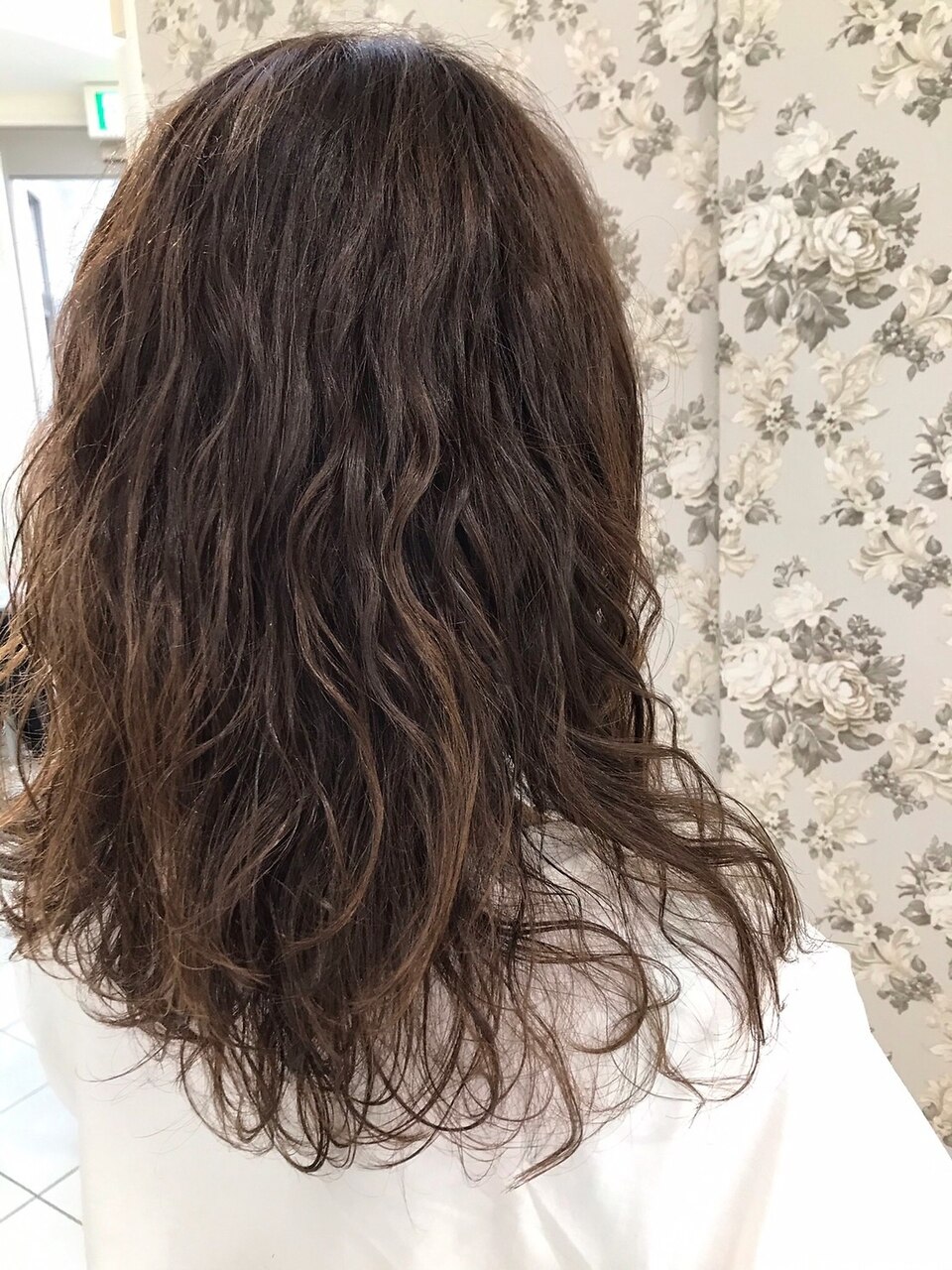 くせ毛を生かしたデジタルパーマ：L123568243｜ルシエル バイ カトレア