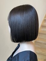 レリコ ニド(Relico-nid) 髪質改善10代20代30代ハイライト前髪カット韓国風ボブ