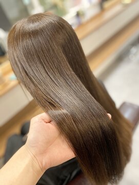 ランプ(Lamp) シルキーベージュオリーブグレージュカラー小顔カット白髪染め