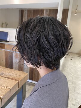 デッカドゥ 阪急茨木(DECCA-DEUX) ショートボブ