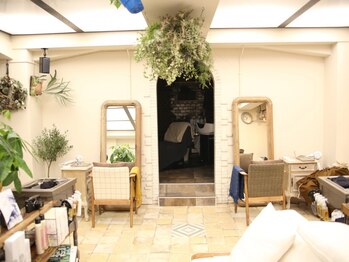 ジジ 代々木(Gigi)の写真/スペインミハス風な落ち着く店内。初めての方でもゆっくり寛げる居心地のよい空間【新宿/代々木/ショート】