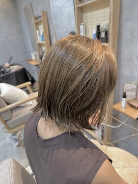 ベアーフルート 恵比寿店(BearFruit) ベージュカラー