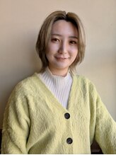 ヘアーデザイン ディードット(Hair design D.) 隅内 桃香