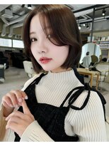 ティア(Tia.)&nbsp;縮毛矯正/髪質改善トリートメント/ミディアムヘア/グレージュ