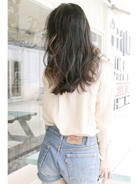 ヨッカ(YOCCA) レイヤー+ブリーチ無しハイライトのみ バック