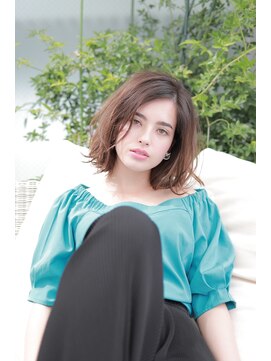 カシータヘアリゾート 熱田千年店(Casita Hair Resort) ふらりと揺れる束感でレディボブに