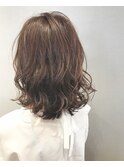 柔らかベージュカラー