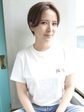 バース(BIRTH) 天神【BIRTH】大人かわいい涼しげヘアの前髪なしショート　2