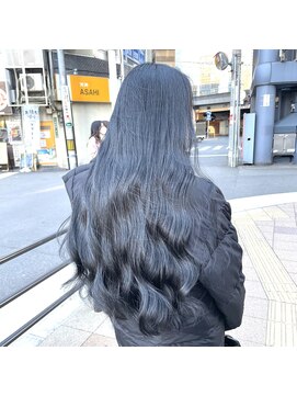 ガーランドウメダ(Garland umeda) お洒落な黒髪　キャビアブルー　4トーン　増田