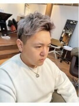 ライズ バイ レボ(RISE by REVO) アップバング/束感/ツーブロックマッシュ/コンマヘア/我孫子