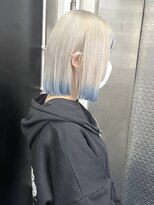 ホワイト 梅田(white) #ミズイロカラー/エンドカラー/切りっぱなしボブ