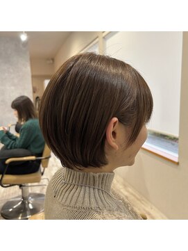 シキ(C key) 丸みショート/赤み消しカラー