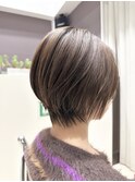 ショートボブ