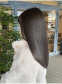 オリーブグレージュ
