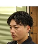 ショートセンターパートxツイストスパイラルパーマ