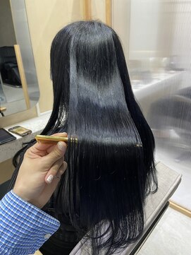 ジーナ サンシャイン通り池袋(Zina) ネビージュ　小顔に見せるヘア