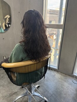 オルト(Ort)の写真/初めてのパーマのお客様にもしっかり寄り添って、傷みにくいパーマをご提案します♪自宅での再現性も◎