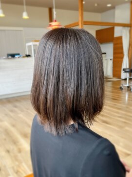 ヘアーブランドジン ティアラ(HAIR BRAND Jin Tiara) アッシュオリーブ×レイヤーボブ【#松山美容室】