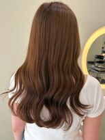ユニバイリサ 天神大名店(uni by risa)&nbsp;ミルクティーベージュ ロングヘア 韓国風 ゆる巻き 髪質改善