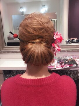 ヘアーサロン ジュエル(Hair Salon JEWEL) シニヨンアップ