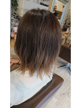 ウィービーパセリ atre川越店(WE BE PARSLEY) 外はねハイライトバレイヤージュカラー♪【担当 木村沙織】
