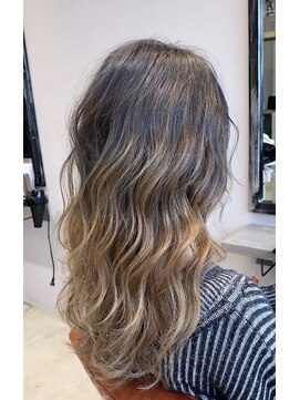 クルニエ(crenier) crenierで作るバレイヤージュ○