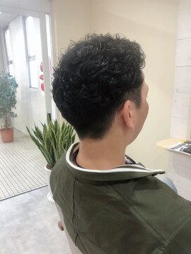 ゼロワン(Zero one) ツーブロック×ウェーブパーマ