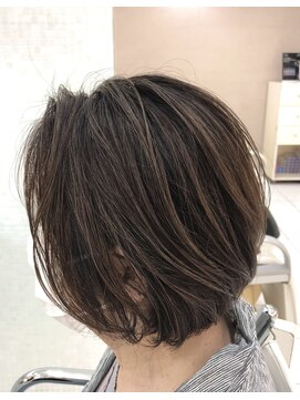 シオンコア(Zion CORE) ★脱白髪染め★上品に見えるハイライトでオシャレ感をプラス！