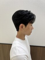 ステージ(STAGE)&nbsp;ダウンパーマ　韓国メンズヘア　センターパート