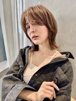 エムスラッシュ みなとみらい馬車道店(M SLASH) ウルフボブ/顔まわりレイヤー/ベージュ系カラー/外ハネ/馬車道