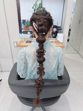 バルベストーキョー(BARBES TOKYO) スーパーロングヘアの玉ねぎヘアアレンジ【清板】