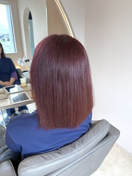 ヨンド(yond) 高発色なピンクカラー、是非お任せ下さい!!