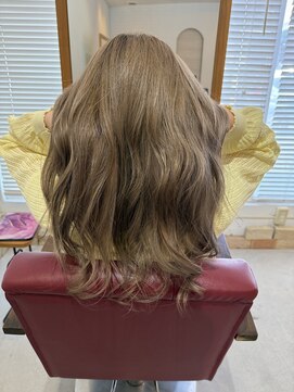 ユーリオ(Urio) ミルクティベージュ