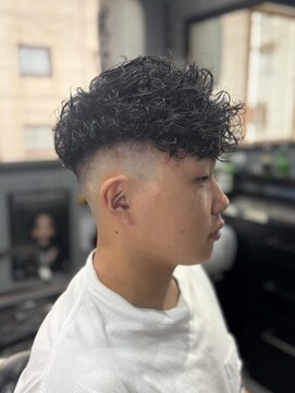 バーバーショップライズ 2nd(barber shop RAIzE) スペインカール