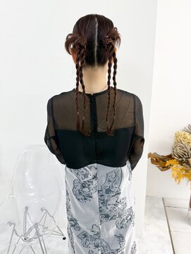シアー(sheer) 《sheer/氏家》#ヘアアレンジ#ヘアセット#タイト#ツインアレンジ