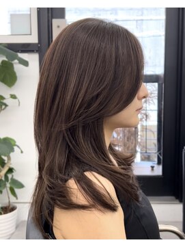 ディプティモイラ(dipty MOILA) やわらかい髪質感◎大人レイヤー