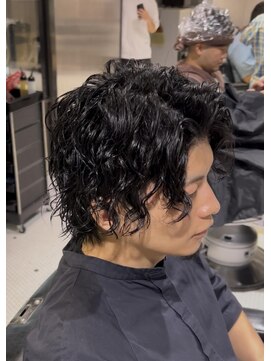 フランクスバーバーザスタンド(Frank’s barber the stand) MEN’S HAIR/サーフカール/刈り上げセンターパートT