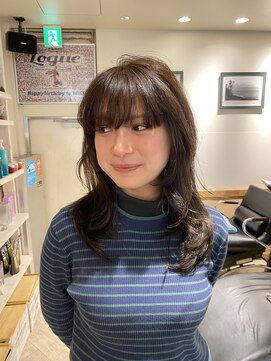 ローグ(Logue) レイヤーカット/グレージュ