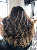 ヘアアンドメイク サファイア(Hair and Make SAPPHIRE) バレイヤージュで作るインパクトカラー( ｀ー´)ノ