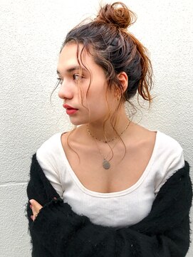 ヘアサロンM 新宿 ハイライト×ざっくりアレンジ