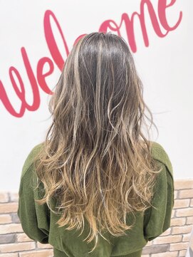 ルーツ(Root) ことりベージュナチュラルハイライトバレイヤージュ