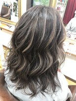 リリー ヘアーアンドビューティー(Lily)&nbsp;3Dハイライトカラー