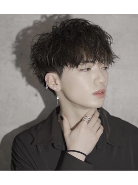 シン(syn) ウェーブパーマ