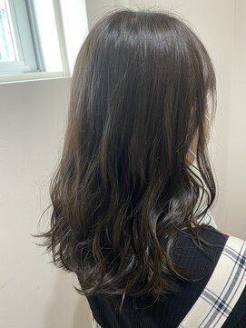 ルー(loup) オリーブグレージュ/カーキグレージュ/透明感カラーくすみカラー