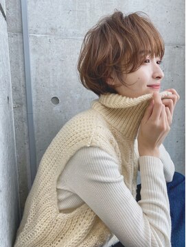 ヘアールーム プリズム(Hair room Prism) 横顔が可愛いショート