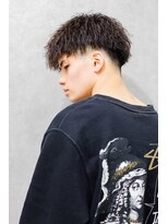 ジェイドゼロウィズアクロス(JADE -zero- with AKROS)&nbsp;ツイストスパイラルパーマ波巻きパーマ刈り上げマッシュ