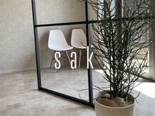 サク(sak.)